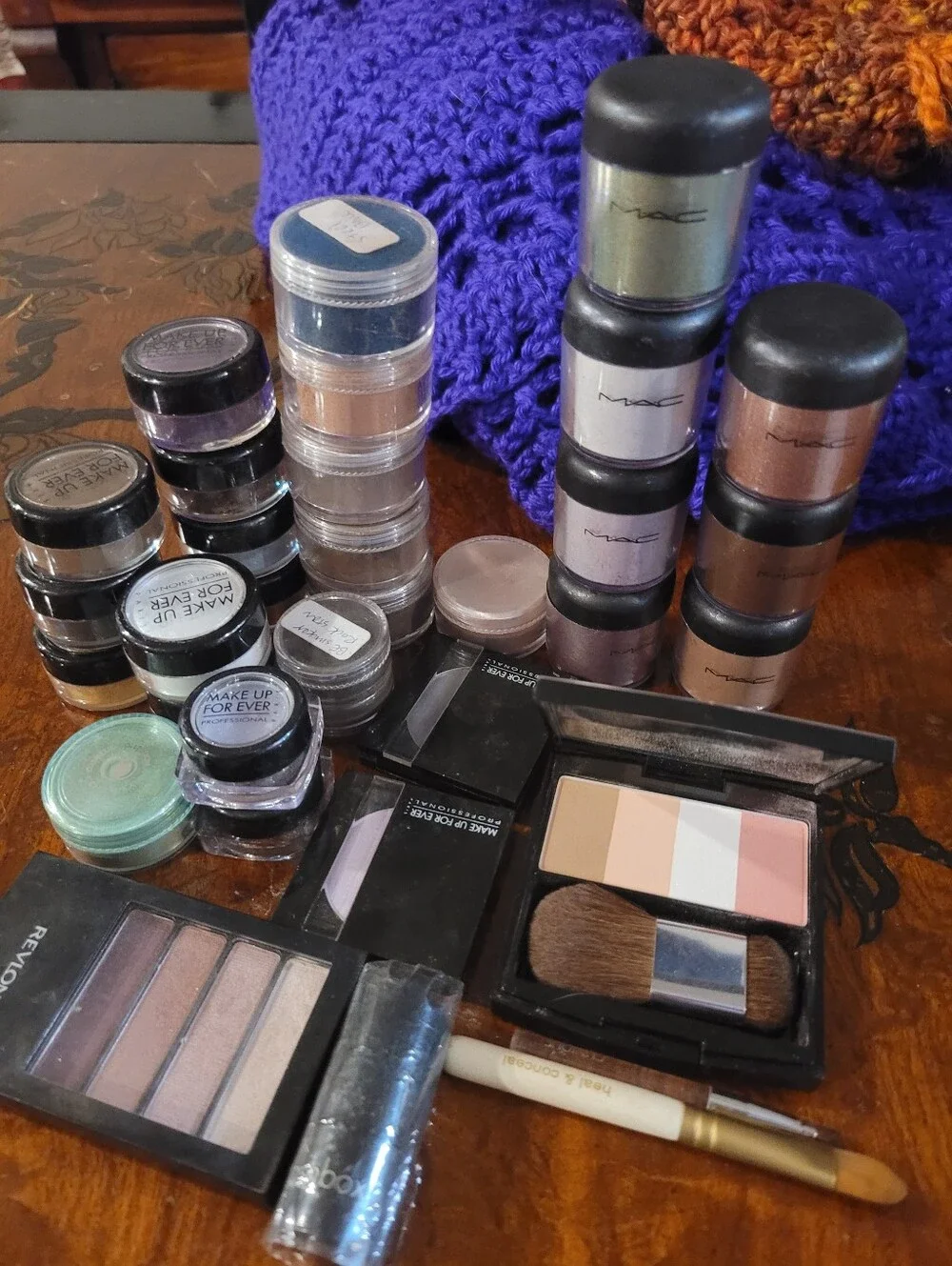 1pc Stila Eyeshadow Palette and Assorted Mineral Pigments
